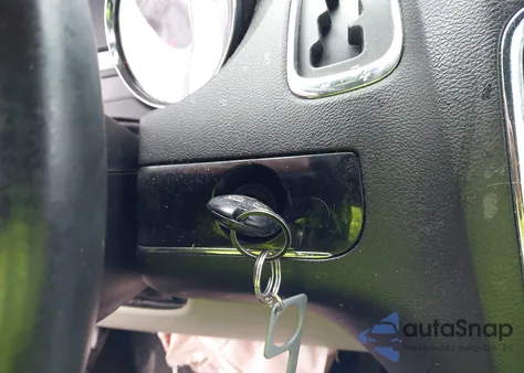 2019 Dodge Grand Caravan Sxt z USA, uszkodzony, nr VIN 2C4RDGCG1KR516700